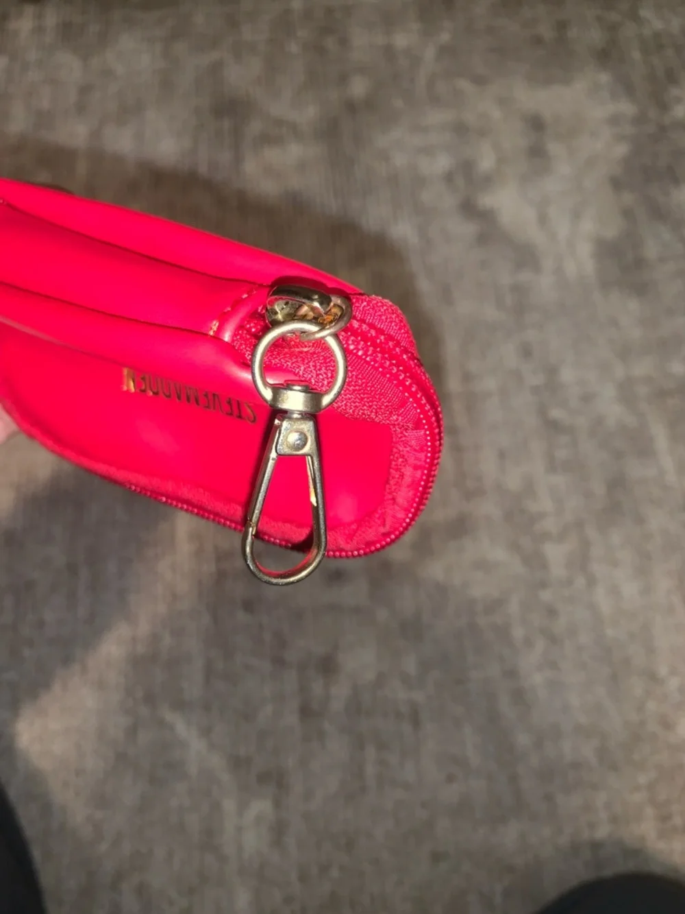 Steve Madden Red Key Pouch Accessory - Picture 4 of 8
